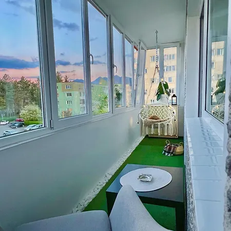 Saturn Apartment *